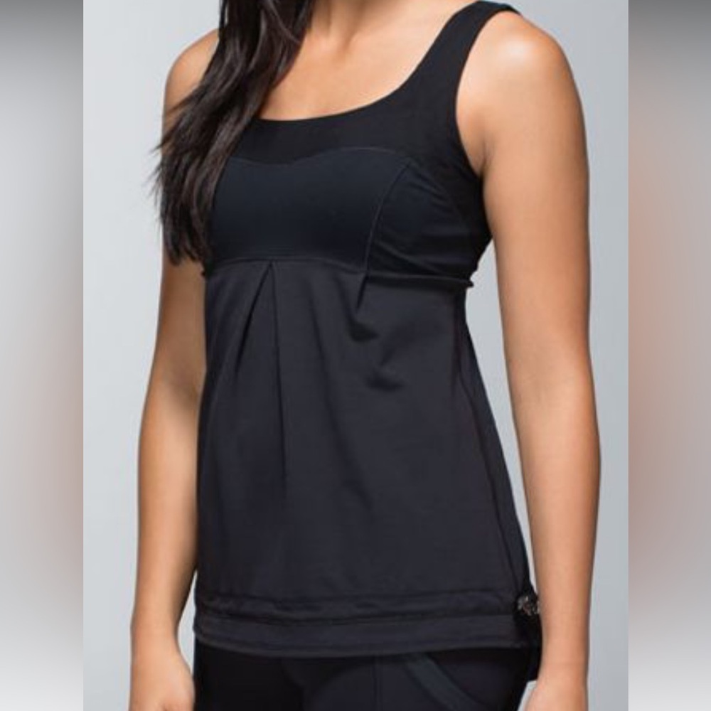 Lululemon Elevate Tank Top, size 6
